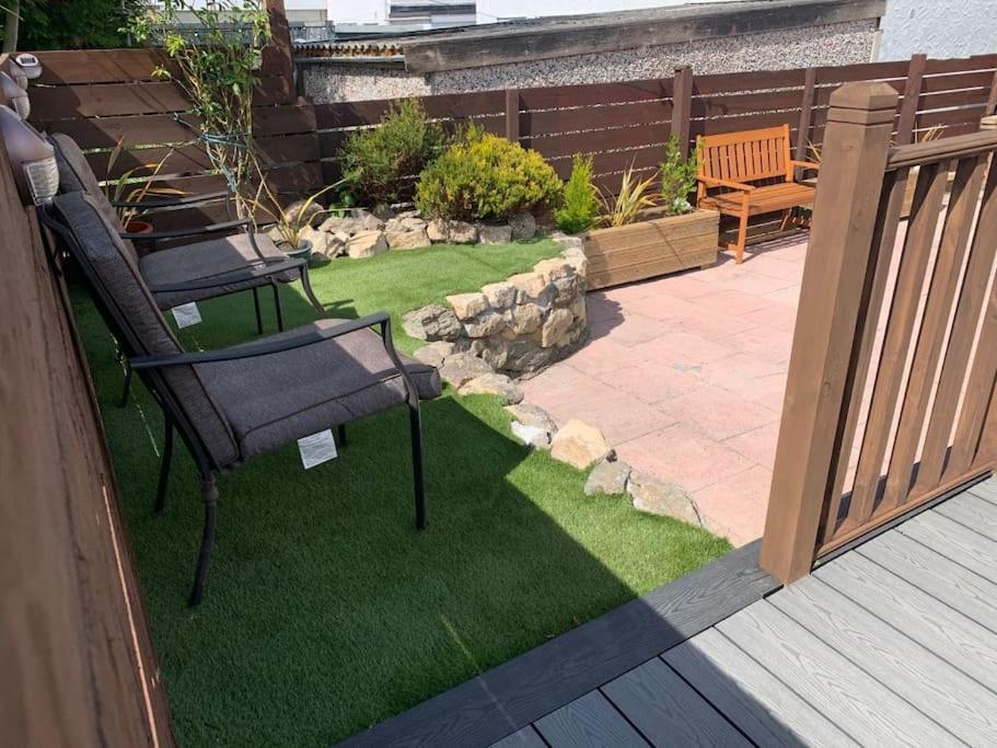 Mikes At Menai - Stylish & Spacious 3 Bed House In Menai Bridge. Exterior foto