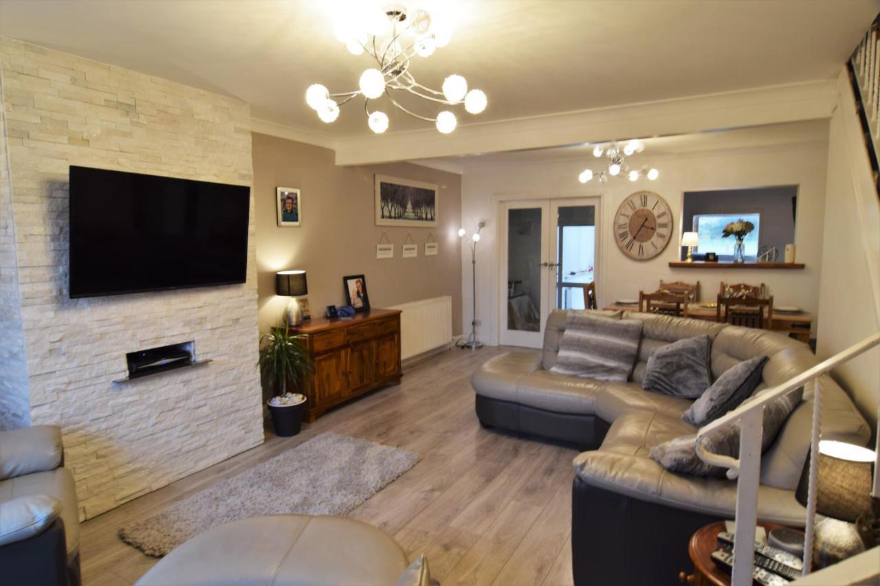 Mikes At Menai - Stylish & Spacious 3 Bed House In Menai Bridge. Exterior foto
